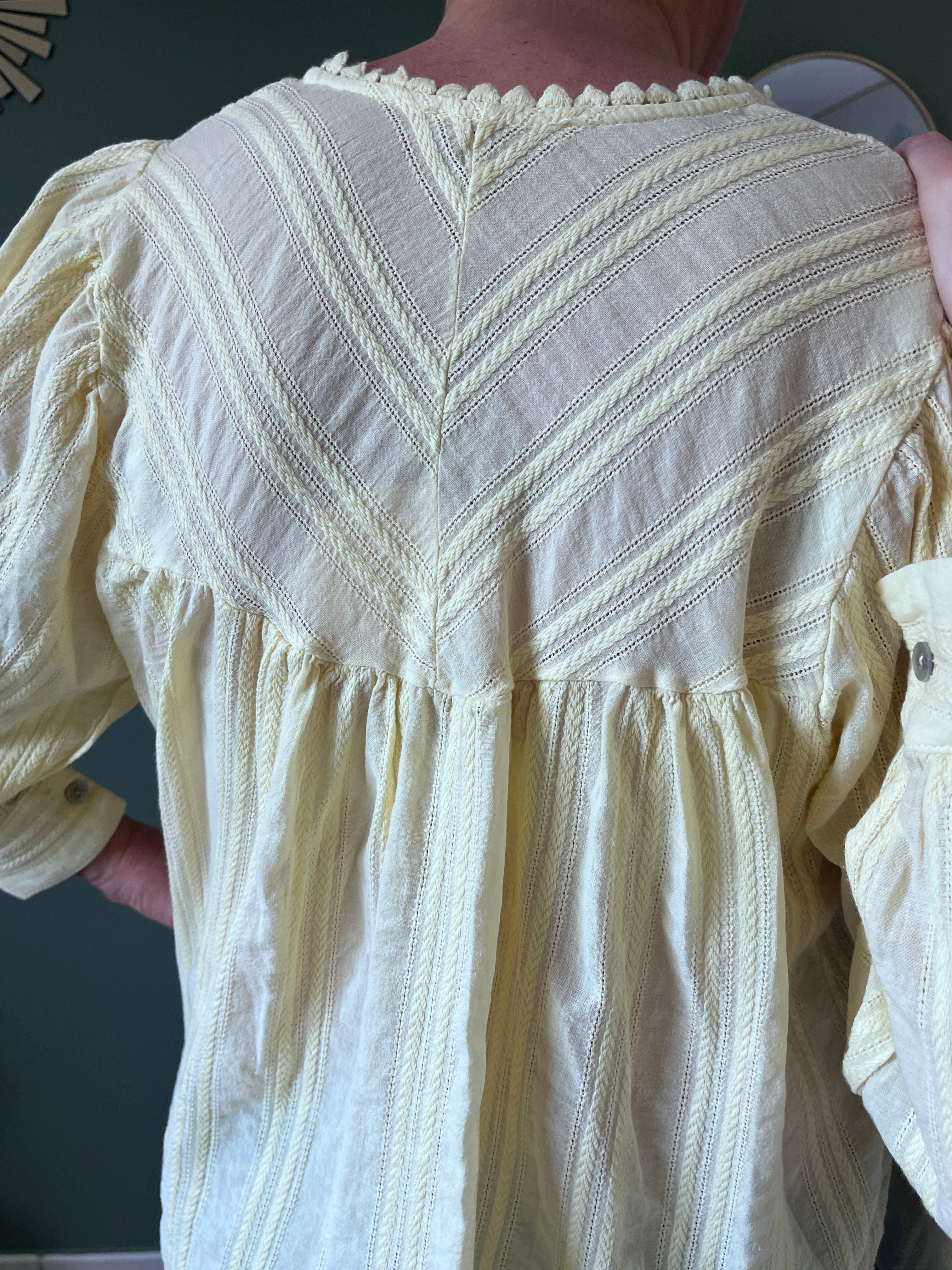 Blouse jaune Broderie italienne