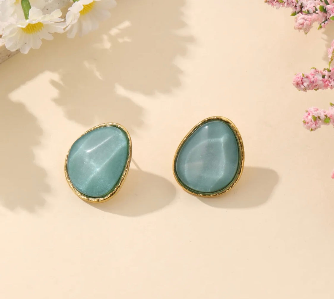 Boucles d’oreilles, pierre en résine