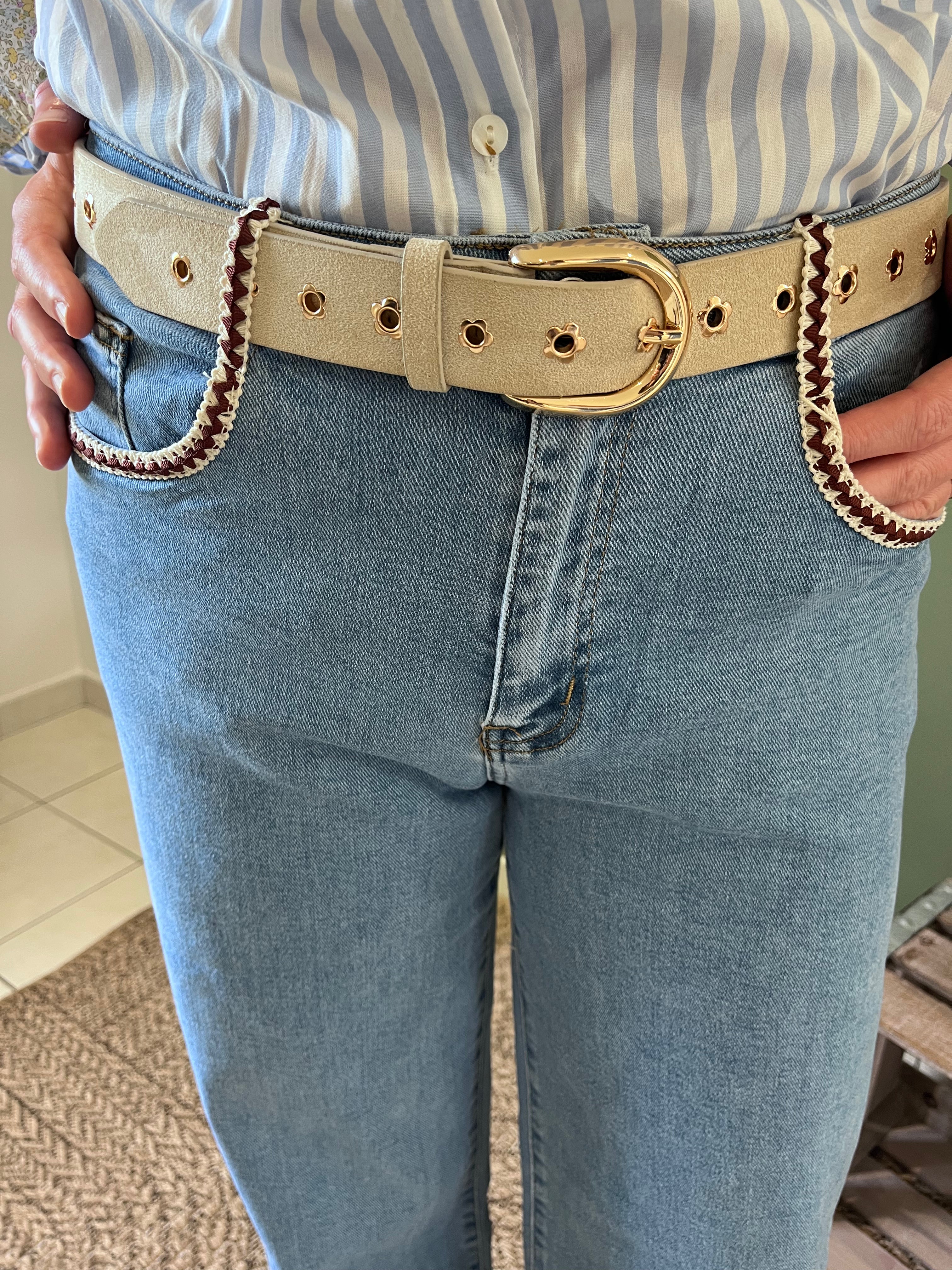Ceinture Femme finition Bijou avec Rivets Fleurs