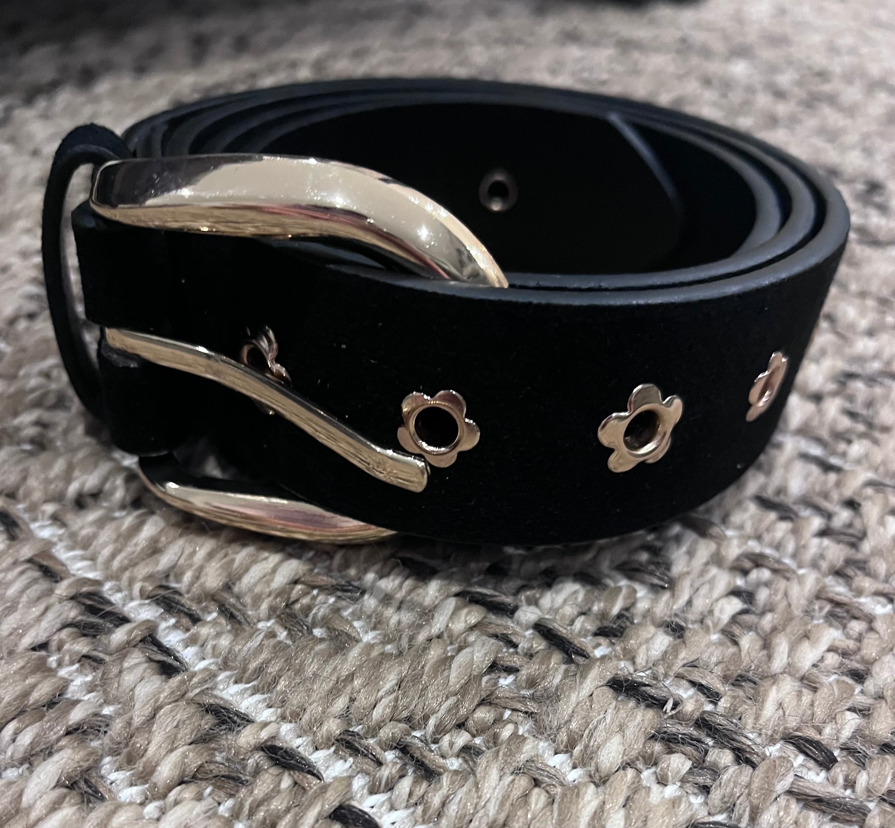 Ceinture Femme finition Bijou avec Rivets Fleurs