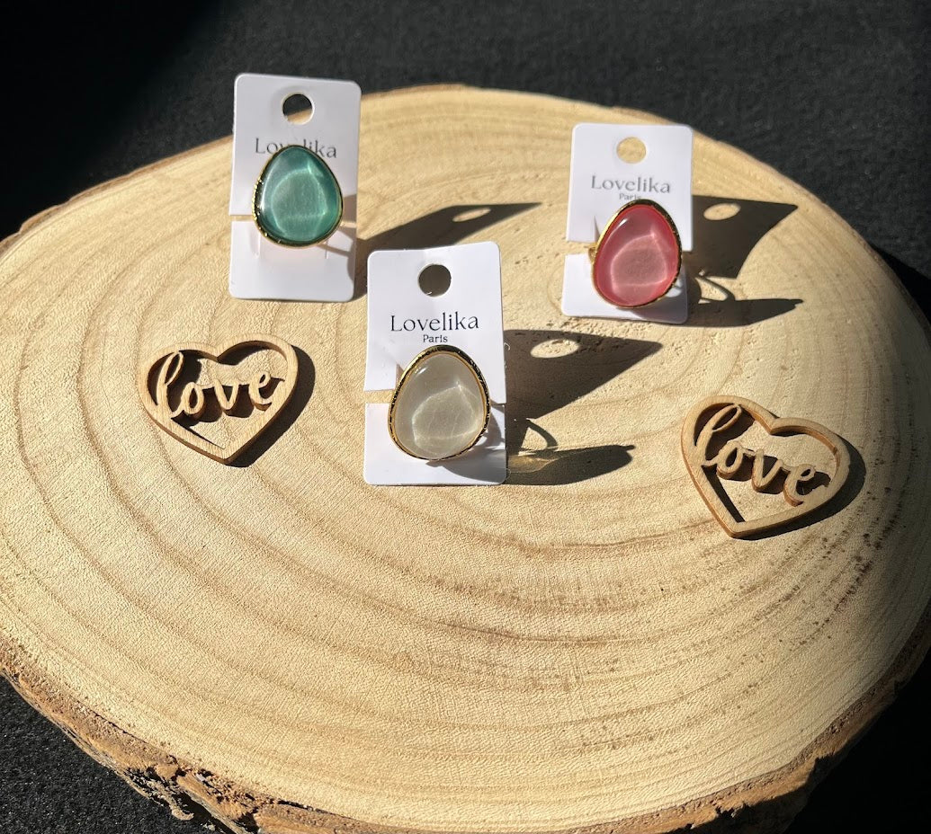 Bague pierre de résine