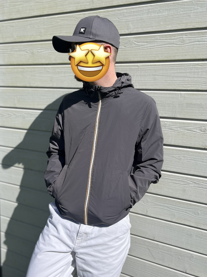 "Cap streetwear gris KYMAXX vue de profil avec visière courbée classique"