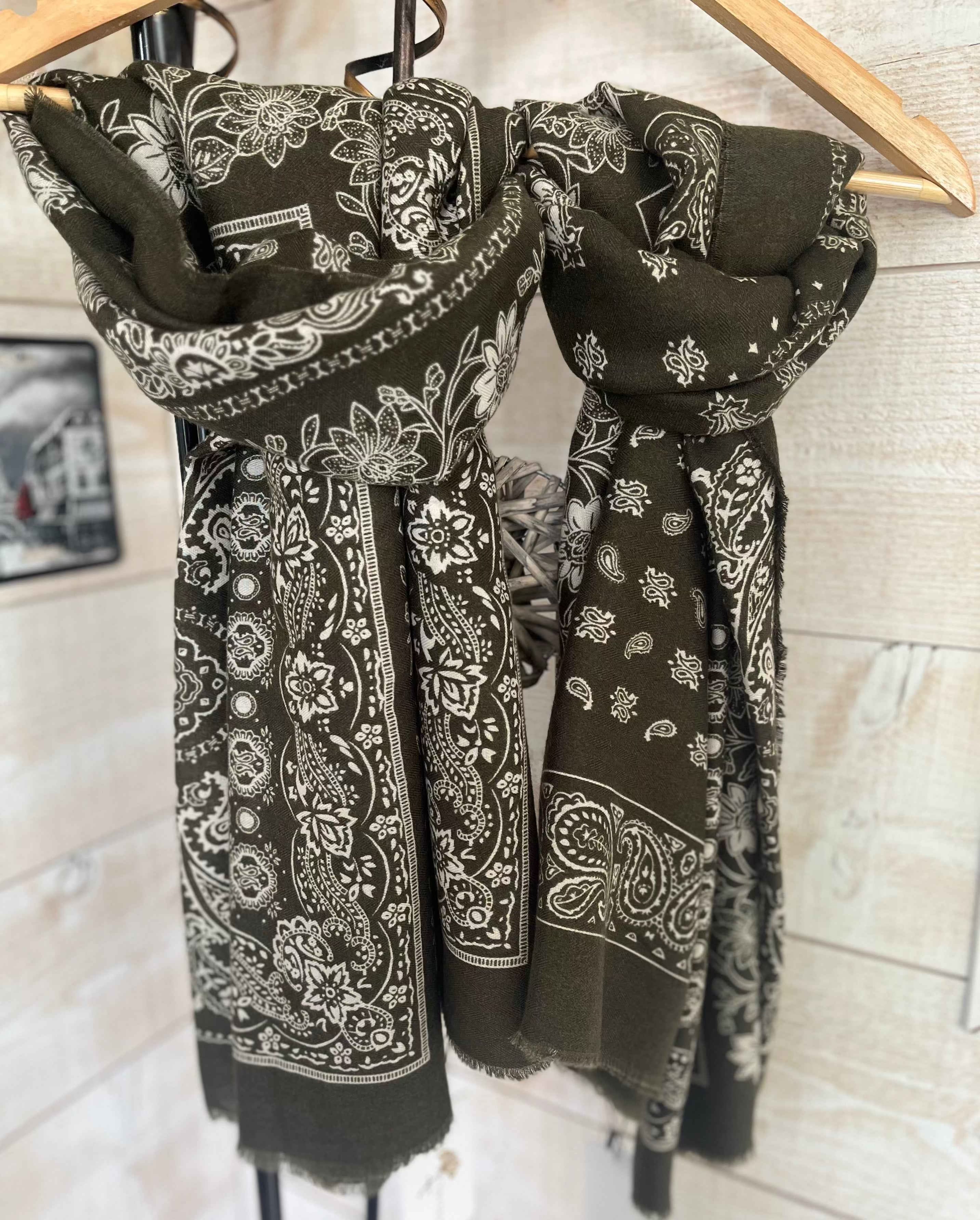 Foulard Motif Bandana