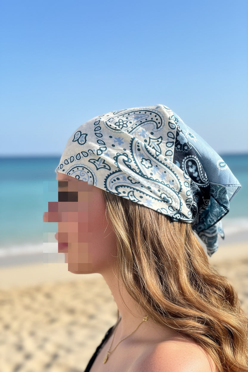 Carré bandana tendance noué dans les cheveux – style parisien chic – le style by laëti boutique mode femme guérande la baule le pouliguen st lyphard