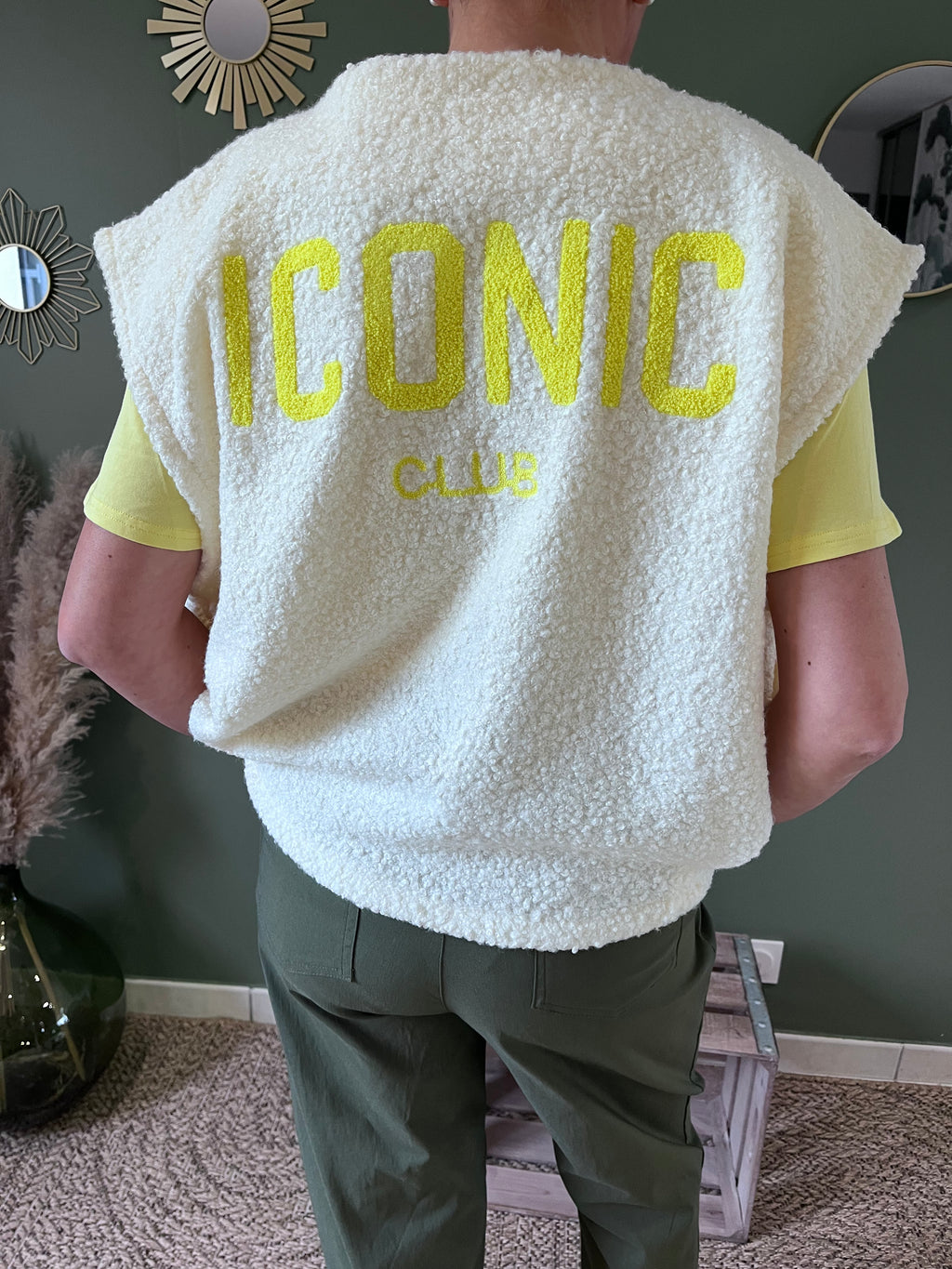 Gilet sans manches oversize Iconic jaune soleil femme avec poches tendance