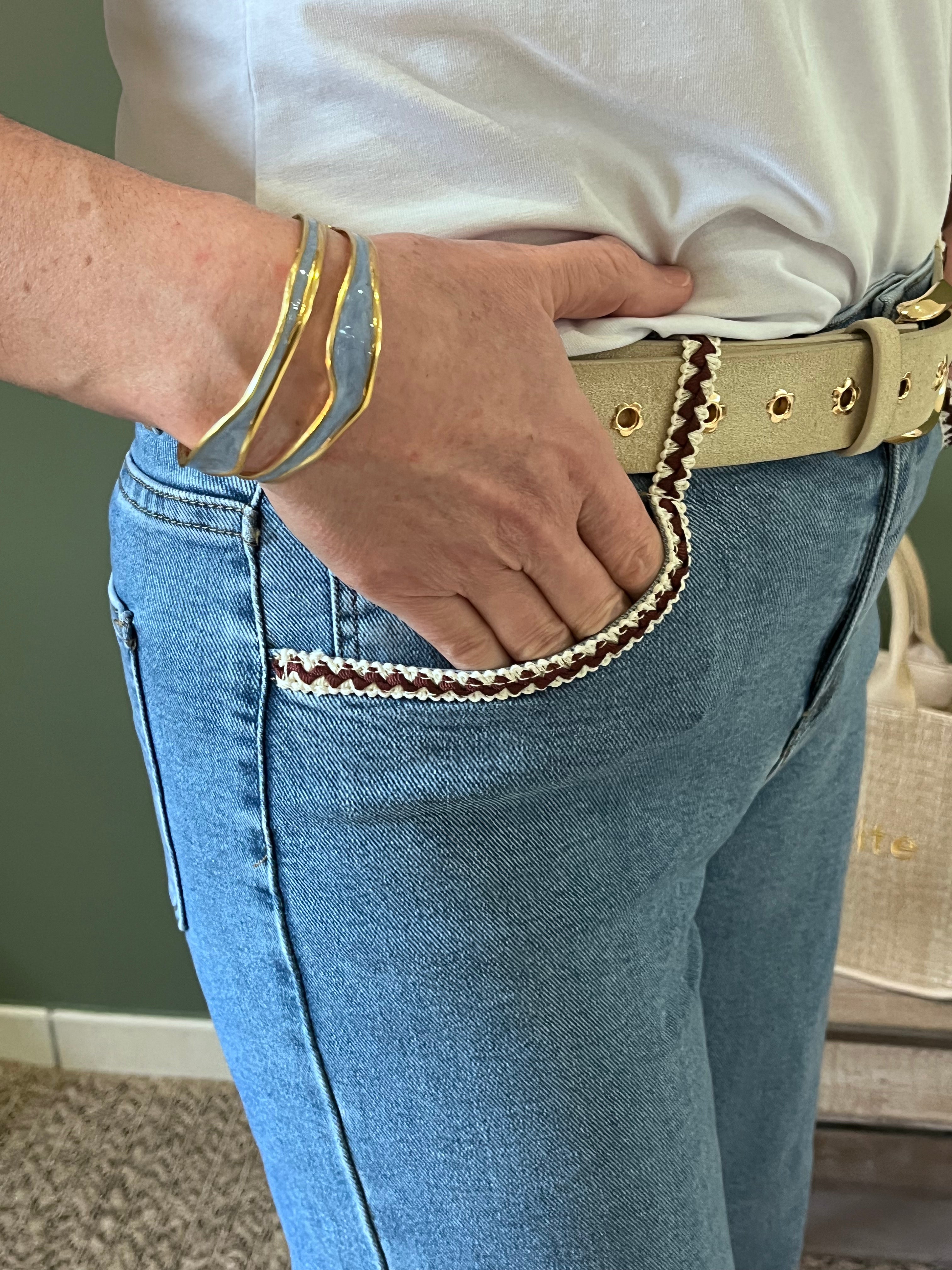 "Jean femme poches brodées wide leg WE COOL FOLYROSE style contemporain