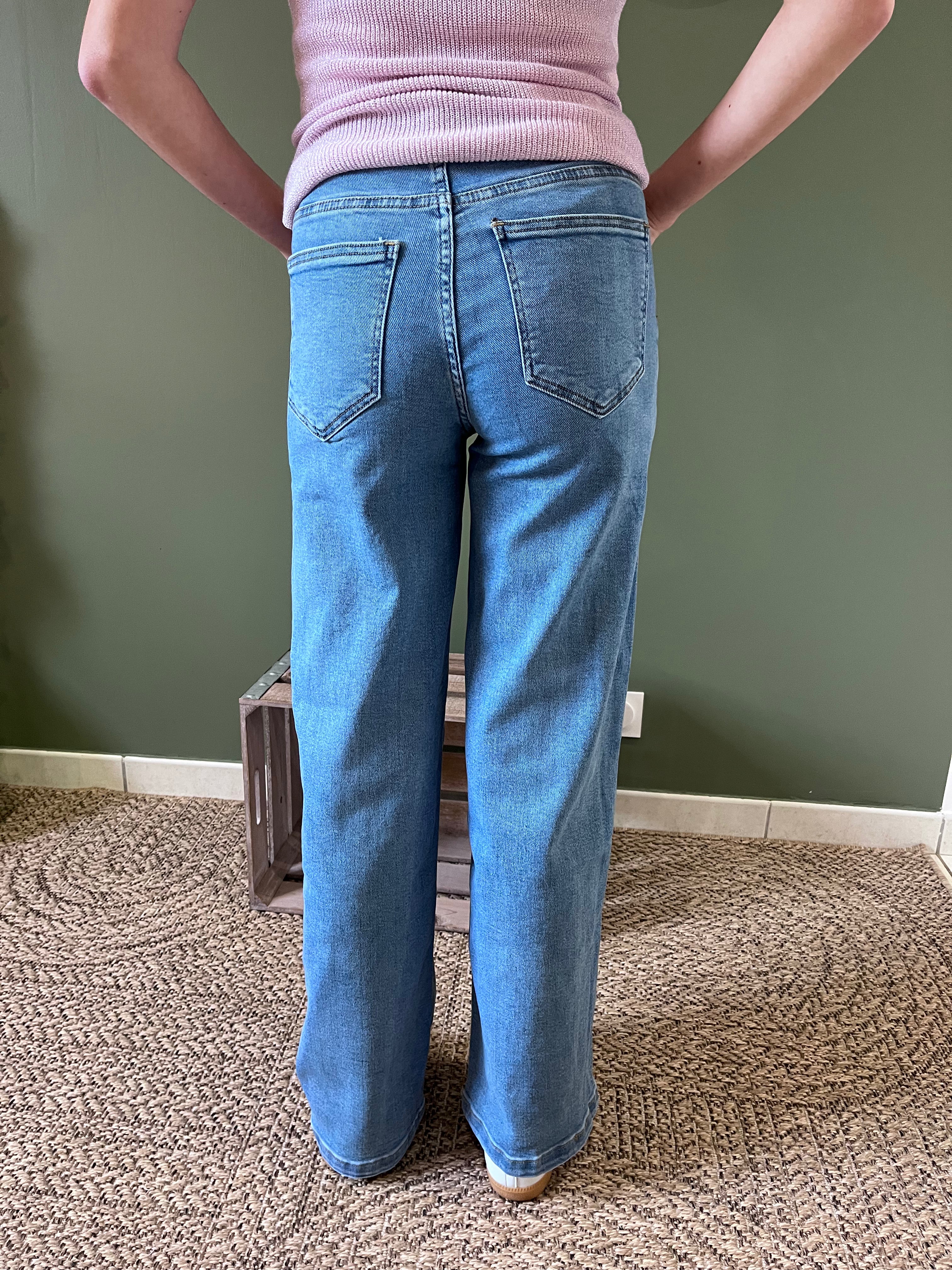 "Jean femme poches brodées wide leg WE COOL coupe flatteuse moderne"