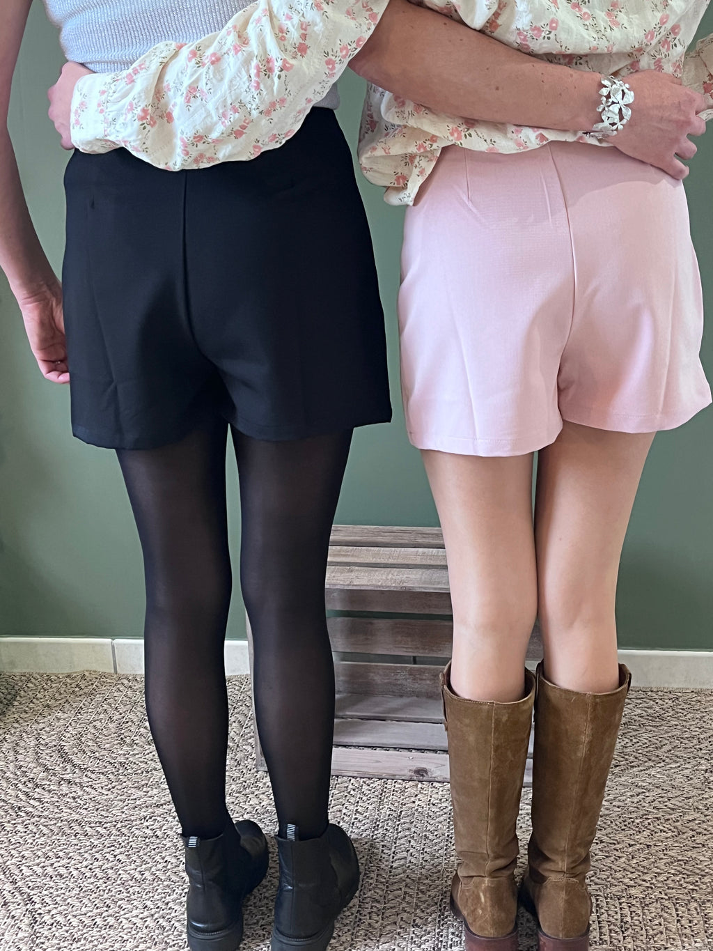 jupe short rose ou noir femme