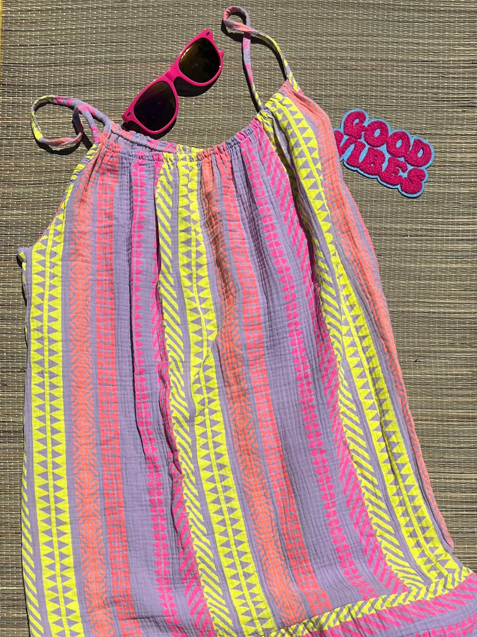 Robe de plage à bretelles en gaze de coton rose - Le Style by Laëti Vêtement femme guérande St Lphard La baule pornichet