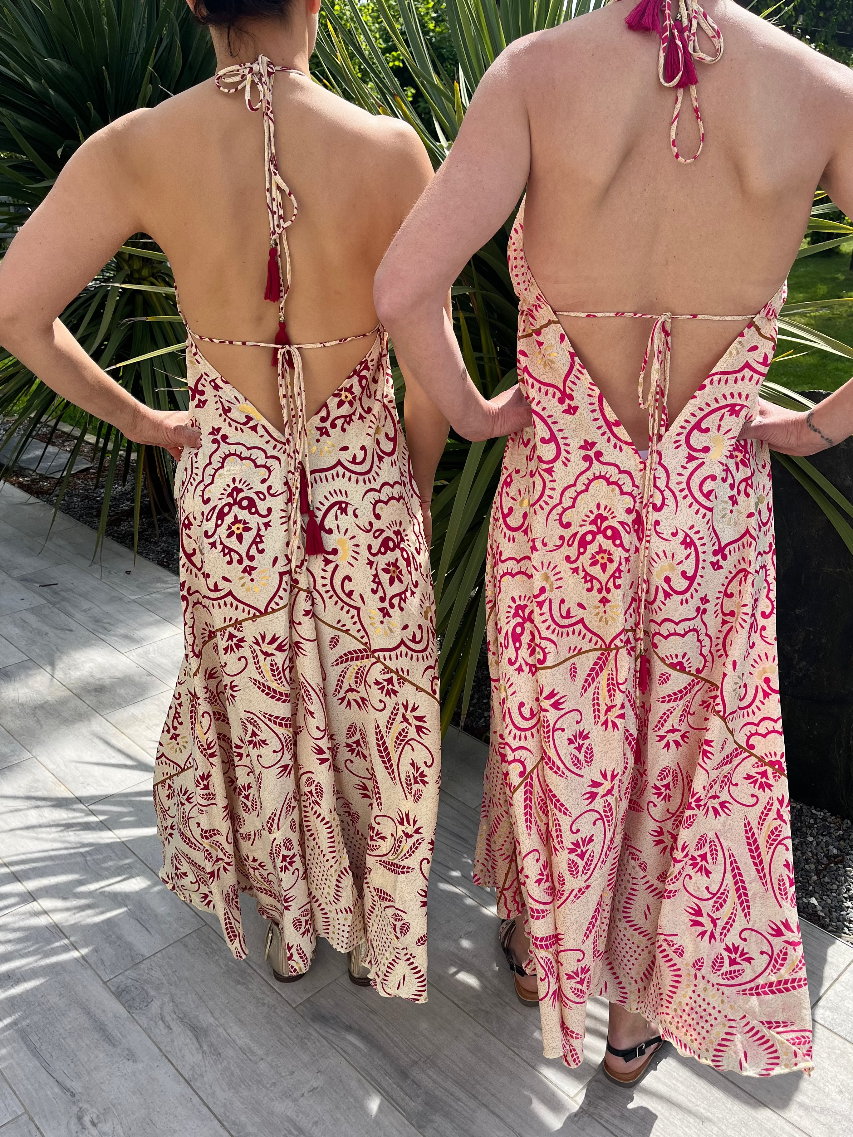robe-dos-nu-fushia-rose → Robe longue dos nu fuchsia rosé, coupe fluide et féminine – le style by laëti
vêtement robe dos nu la baule guérande le croisic