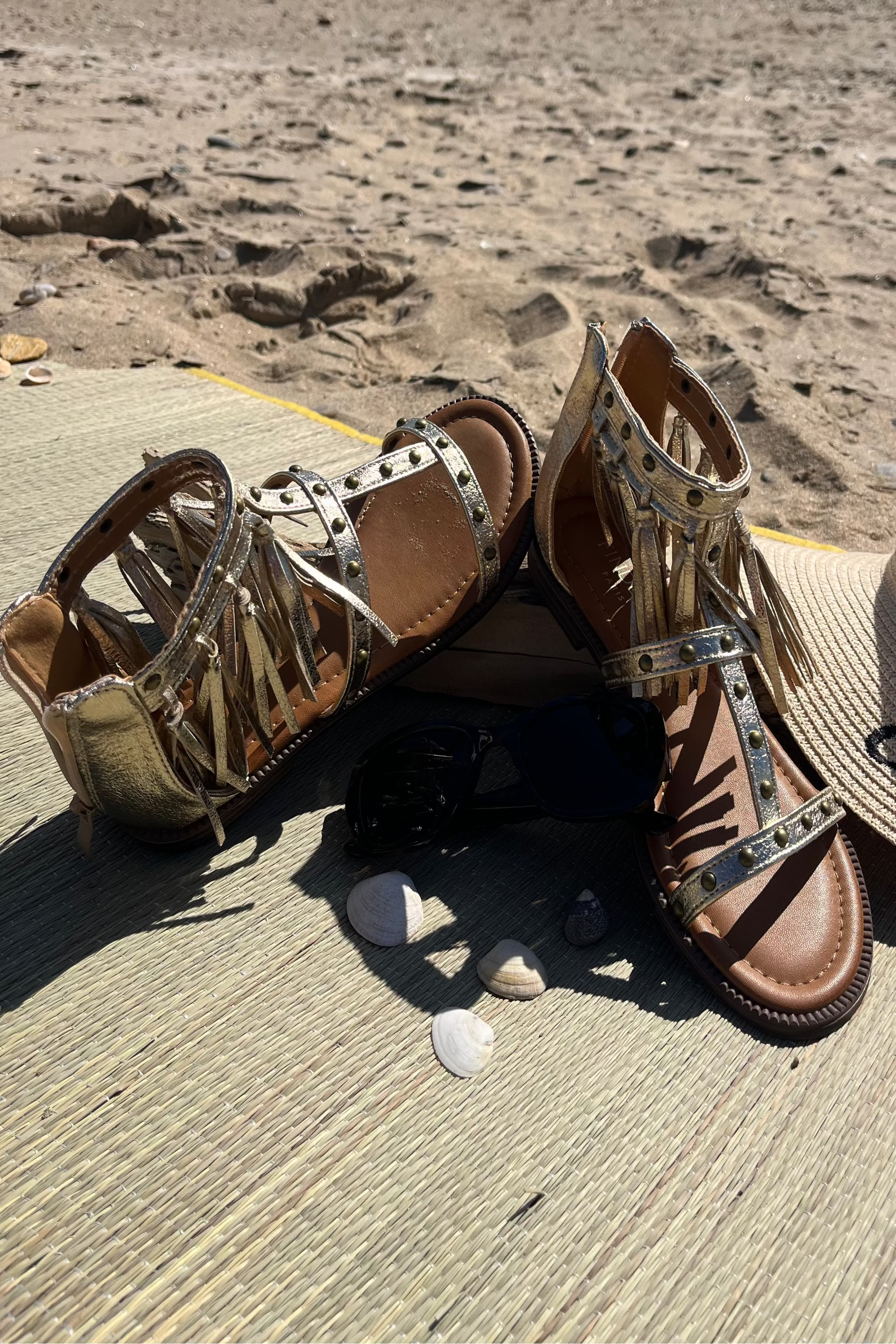 Sandales franges dorées femme, légères et confortables, idéales plage et été, pointures 36-41 – Le Style by Laëti
chaussure guérande