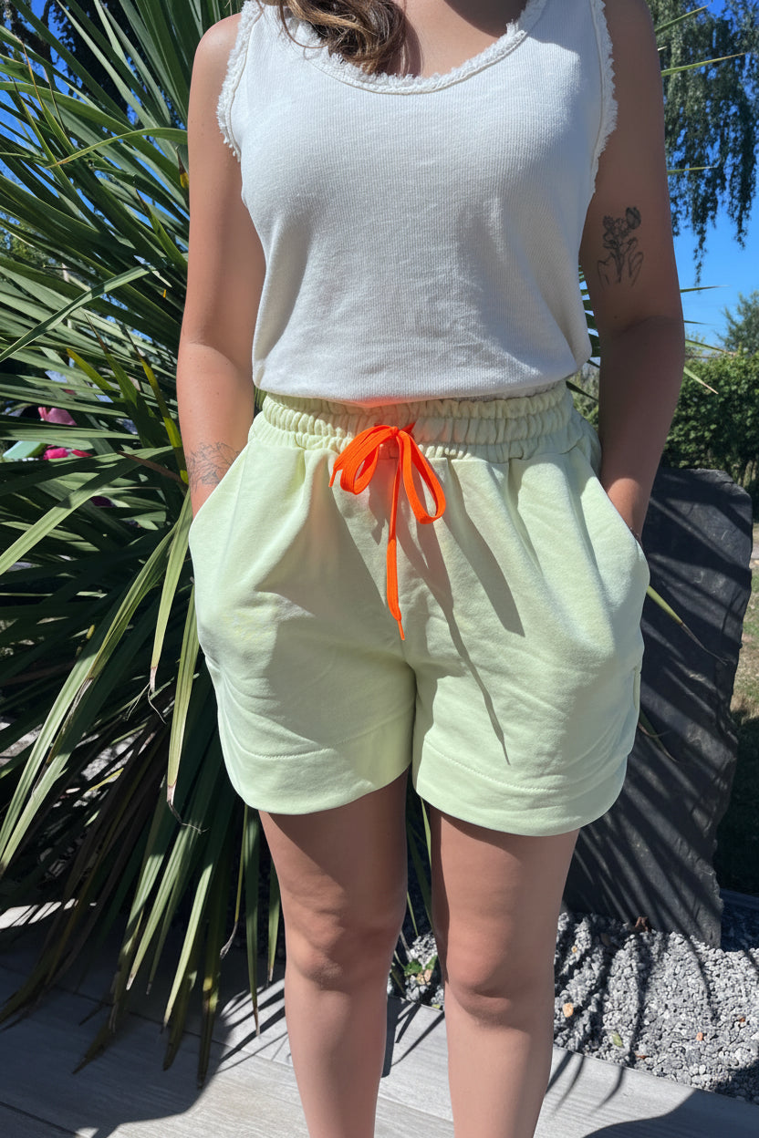 Short de jogging femme  avec son cordon fluo